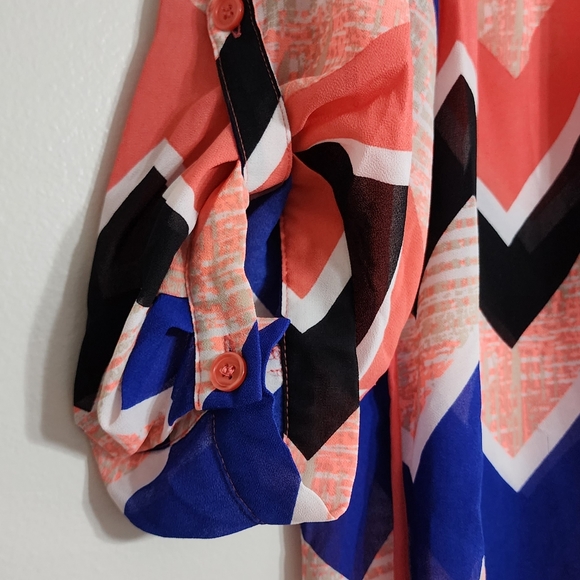 Light blouse - Picture 2 of 3